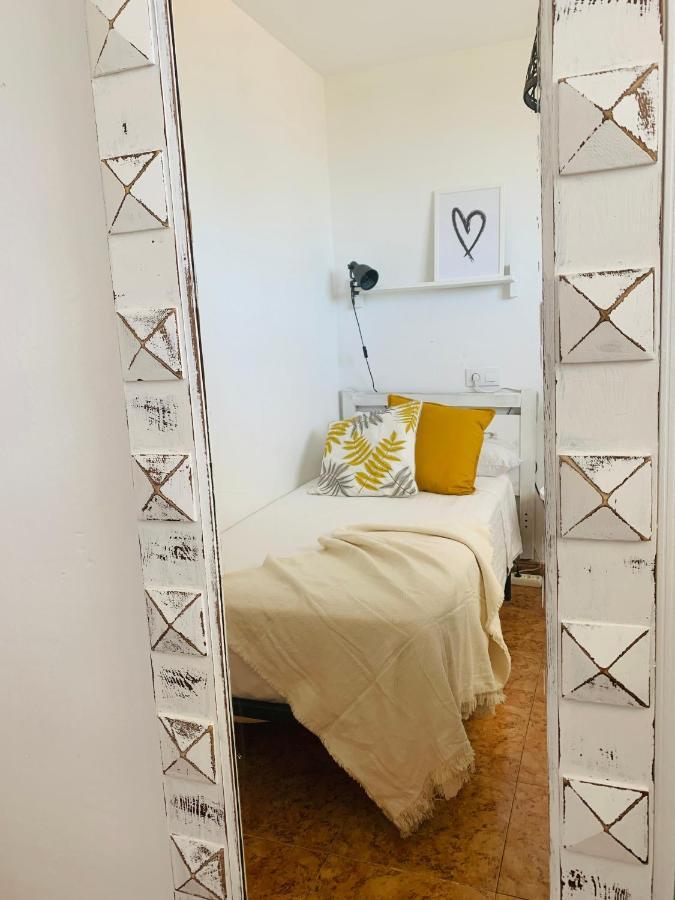Charming & Cosy Beach Apartment 托雷莫利诺斯 外观 照片