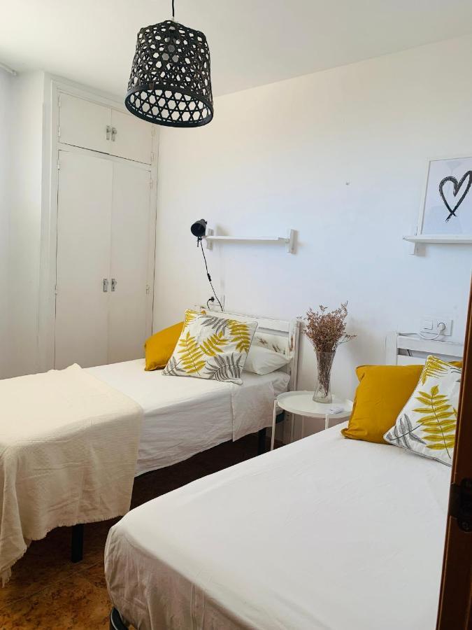 Charming & Cosy Beach Apartment 托雷莫利诺斯 外观 照片